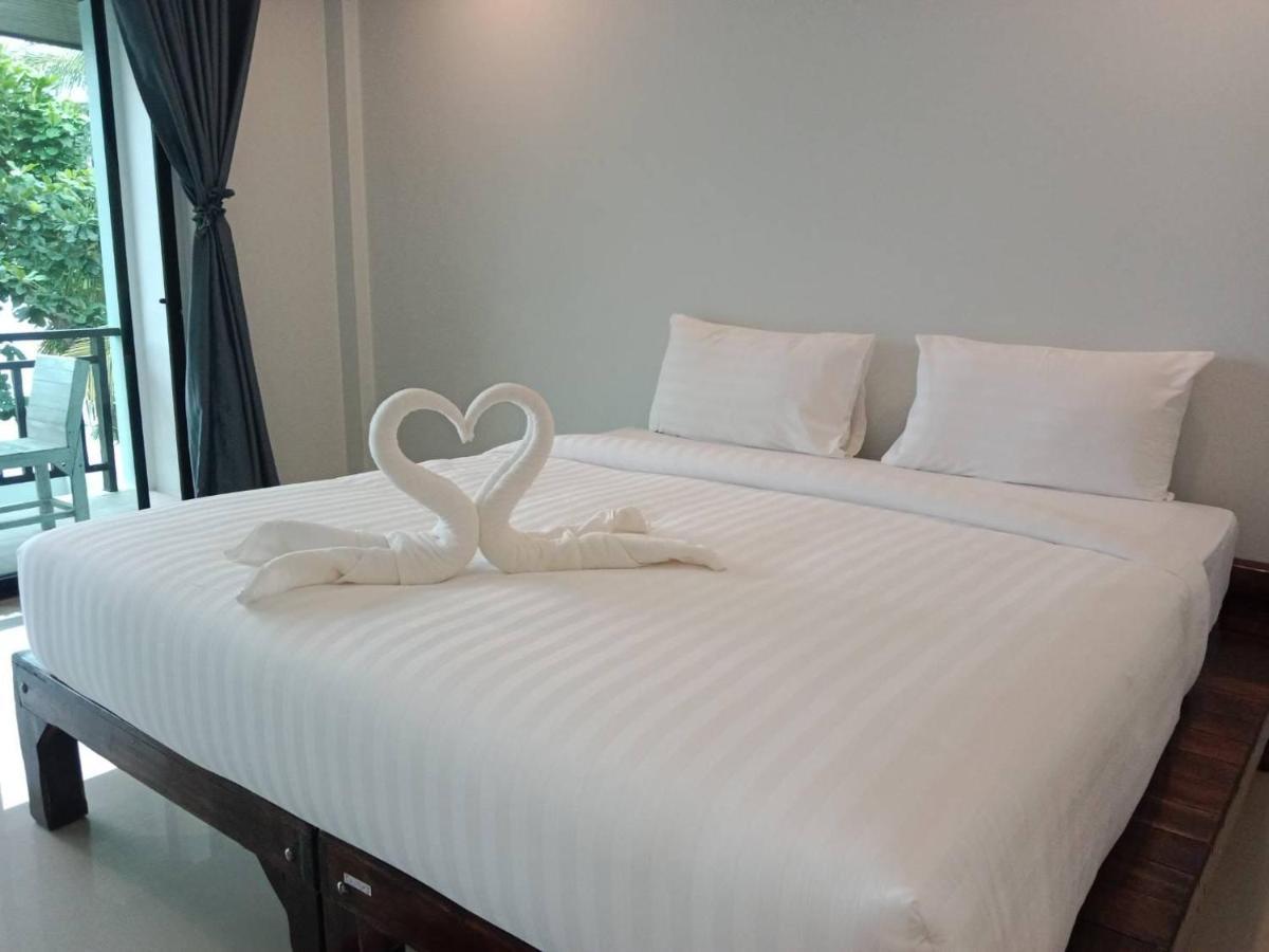 Baan Ampai Beach Hotel Hua Thanon  Exterior photo