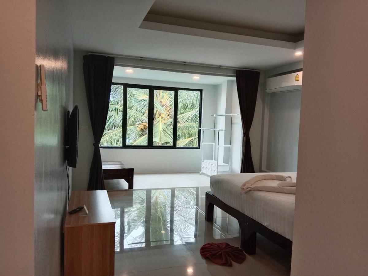 Baan Ampai Beach Hotel Hua Thanon  Exterior photo