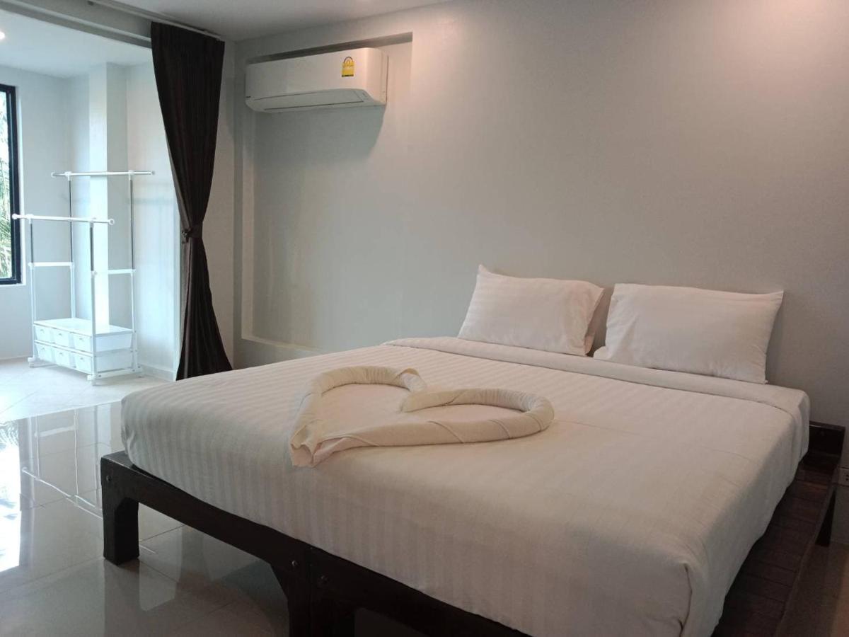 Baan Ampai Beach Hotel Hua Thanon  Exterior photo