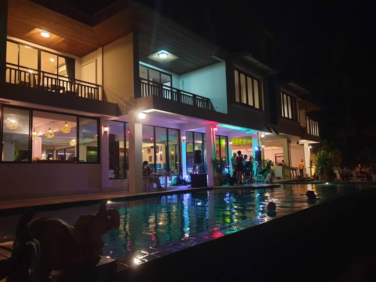 Baan Ampai Beach Hotel Hua Thanon  Exterior photo